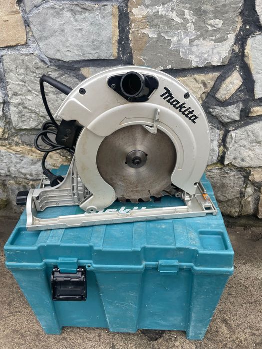 Makita 5903R/дискова пила по дереву Макіта 220в