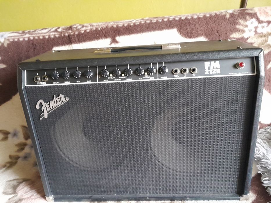Wzmacniacz gitarowy fender 212r kombo piec