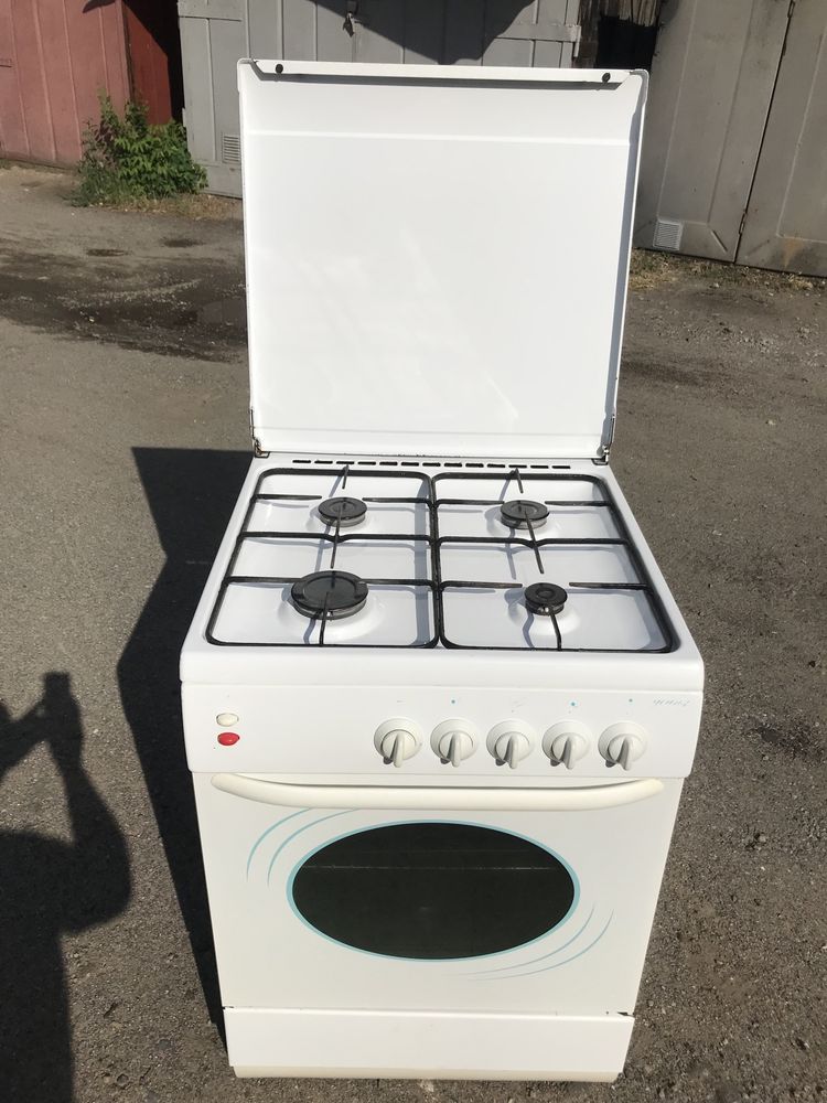 Газовая плита, печь печка полность рабочая