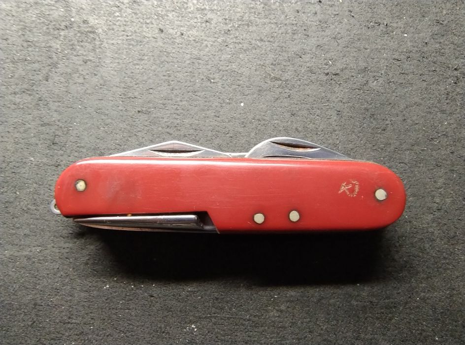 Stary scyzoryk Gerlach 357 w skórzanym etui