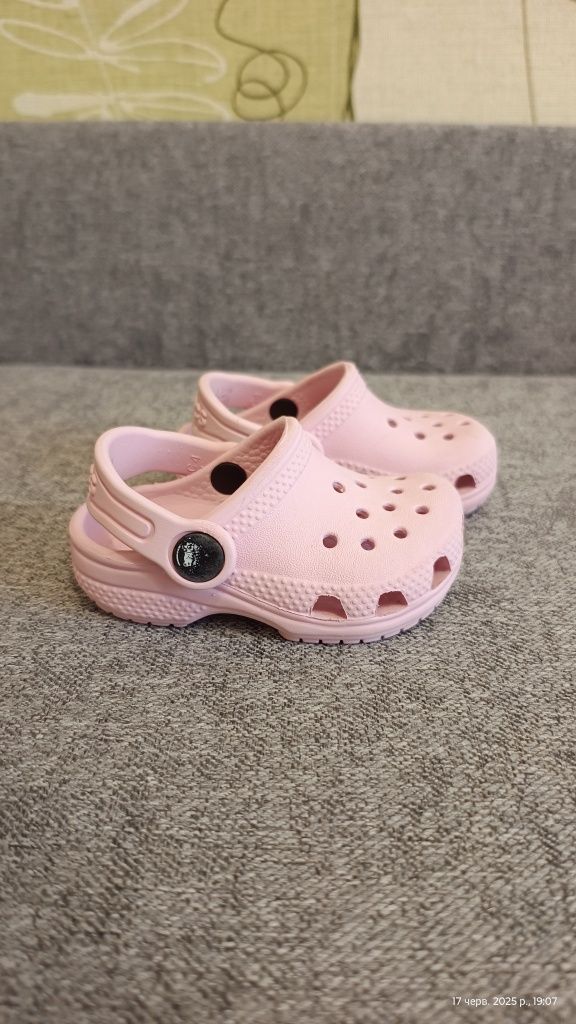 Crocs c4. 21 розмір. 12,5 см, рожеві крокси для дівчинки