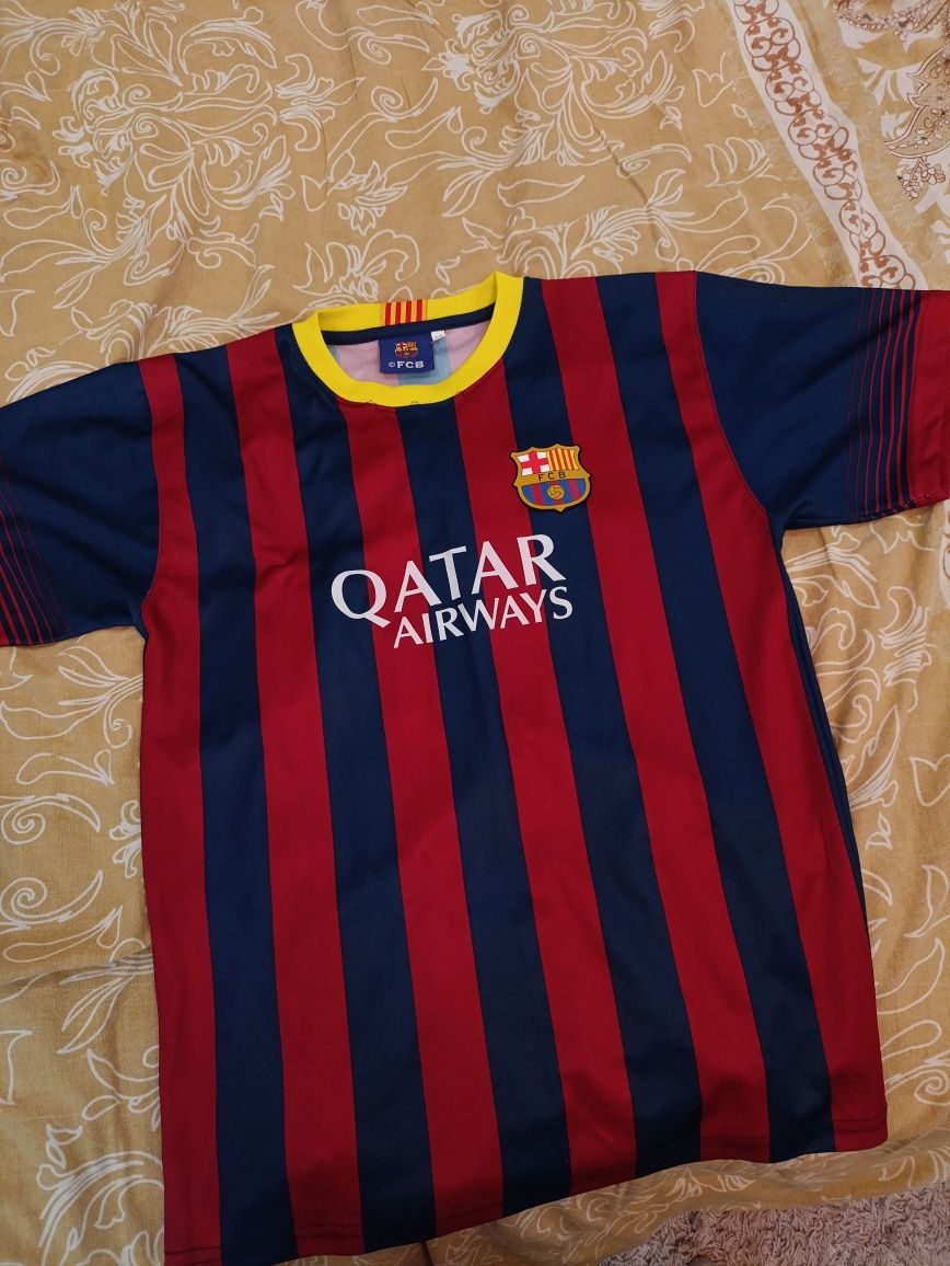 Футбольна футболка FCB 10 MESSI QATAR AIRWAYS всі питання в лс