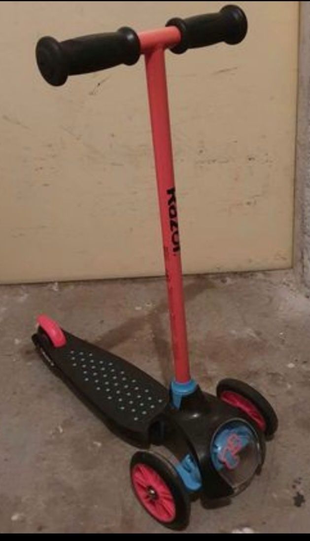 Hulajnoga 3 kołowa manipulacyjna Razor