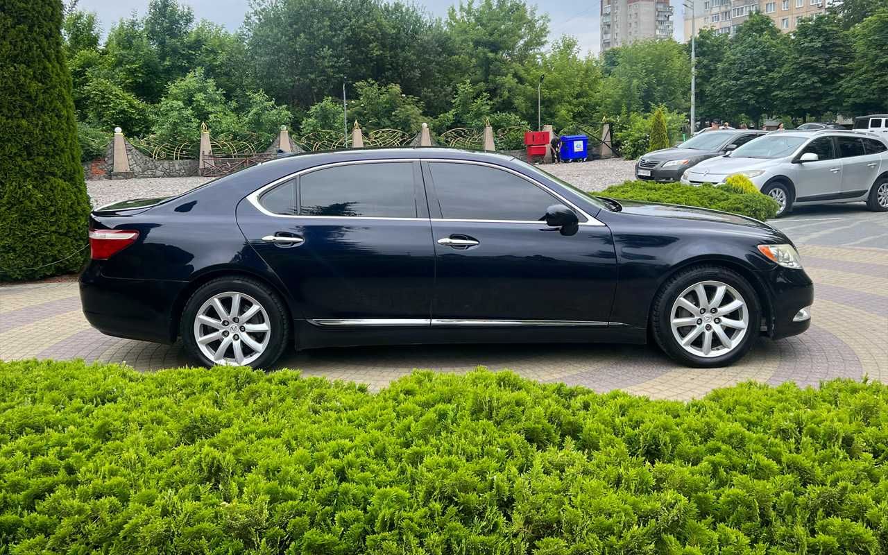 Lexus LS 460l 2007
