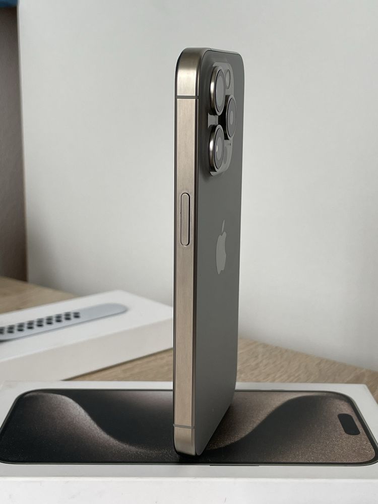 Iphone 15 pro Natural Titanum 256Gb Stan Perfekcyjny Na Gwarancji