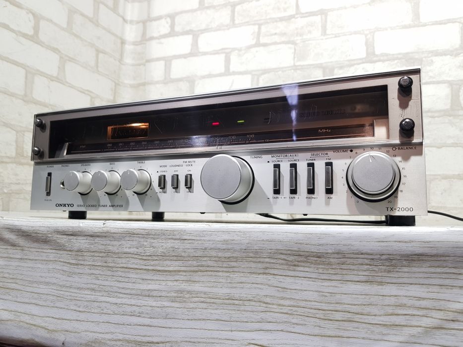 Стерео ресивер ONKYO TX-2000, *2x45 Вт, б/у з Німеччини