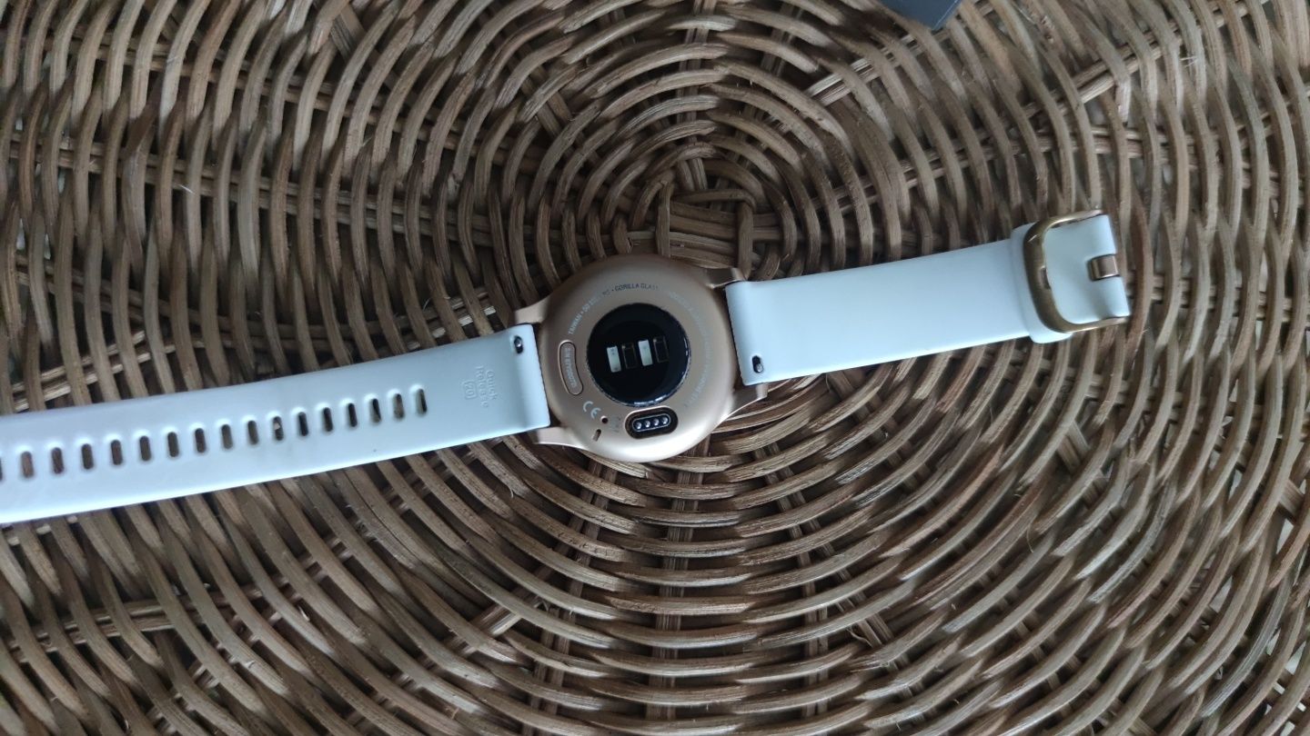 Garmin vivomove style biały