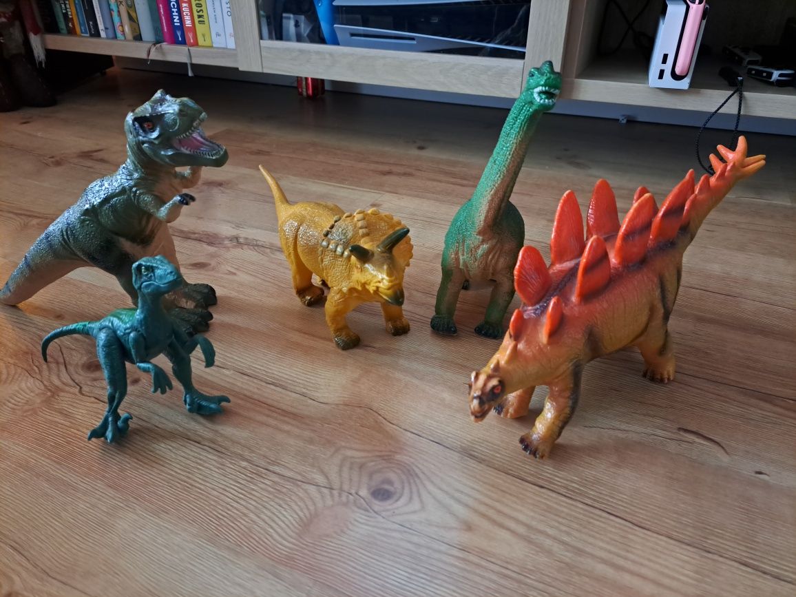 Figurki dinozaurów Cena za kpl.