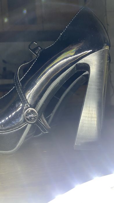 Туфлі 38 р. Quttey.