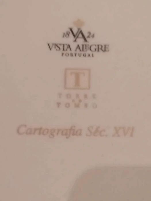 Bandeja Biblioteca Rosa dos Ventos, Vista Alegre