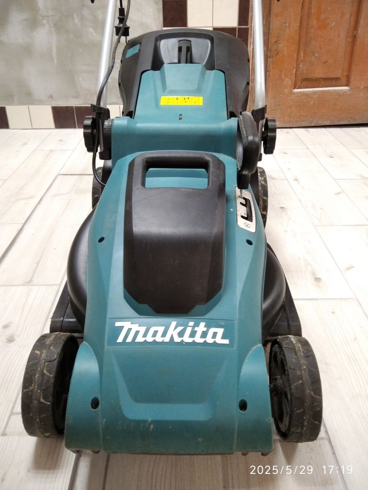 Газонокосарка Makita ELM 3720