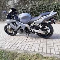 Motocykl Honda cbr f4i