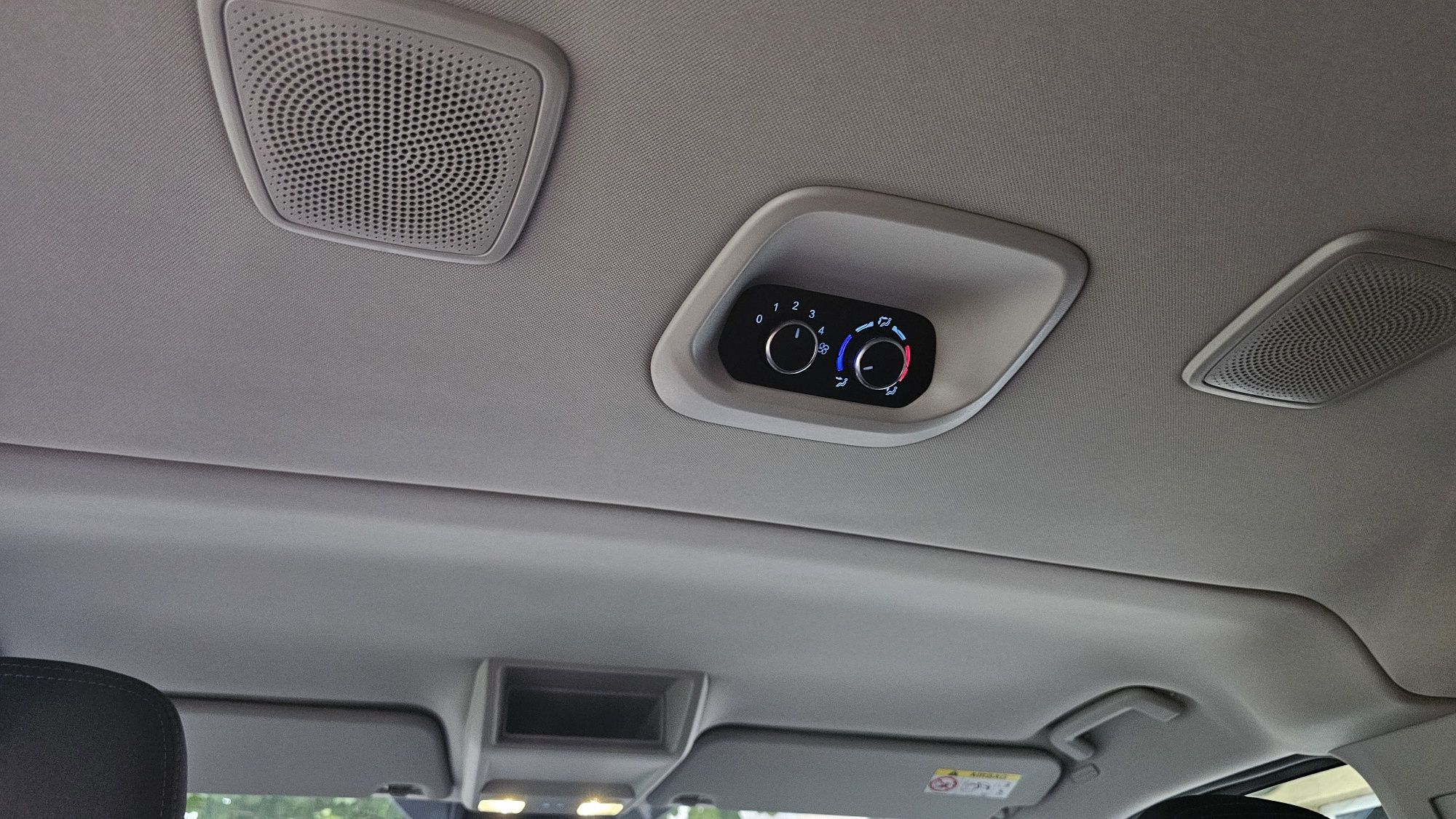 Wynajmę Ford Turneo Custom  | 8 osób 170km automat acc kamerą cofania