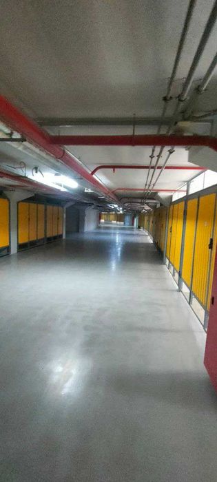 Гаражний бокс 20.8 м2 в паркінгу м.Київ вул. Старонаводницька 10-А.