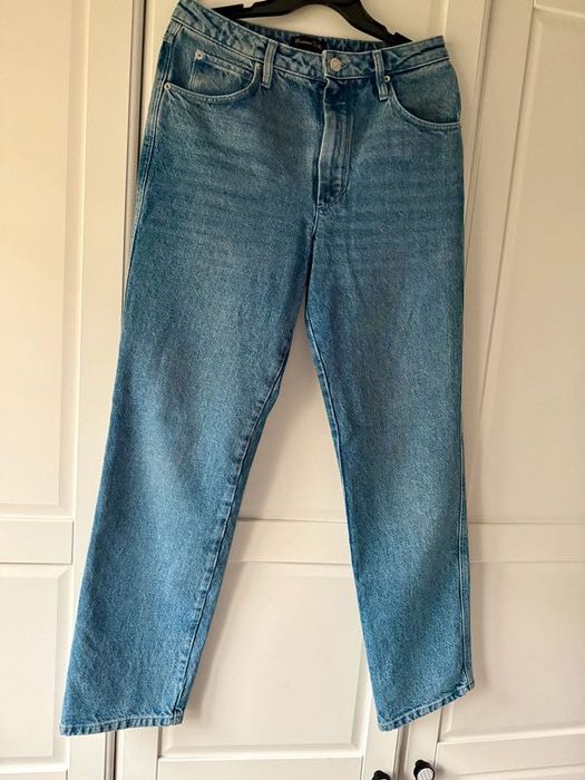 Klasyczne jeansy Massimo Dutti