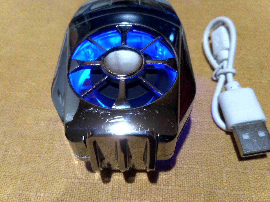 Кулер для охлаждения телефона XO L02В с аккумулятором.