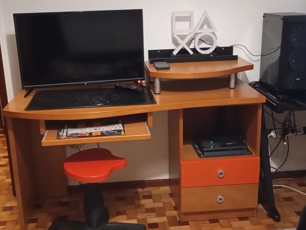 Secretaria em cerejeira.