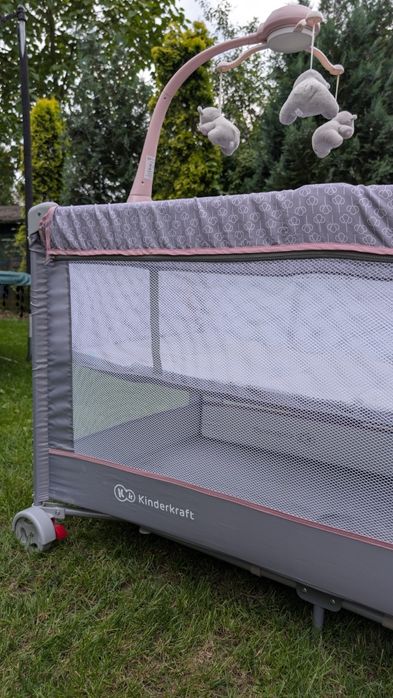 Łóżeczko Turystyczne Kinderkraft Joy Pink - Z przewijakiem, karuzelą i