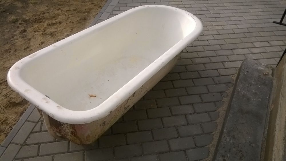 antyk stara duża wanna żeliwna zabytkowa