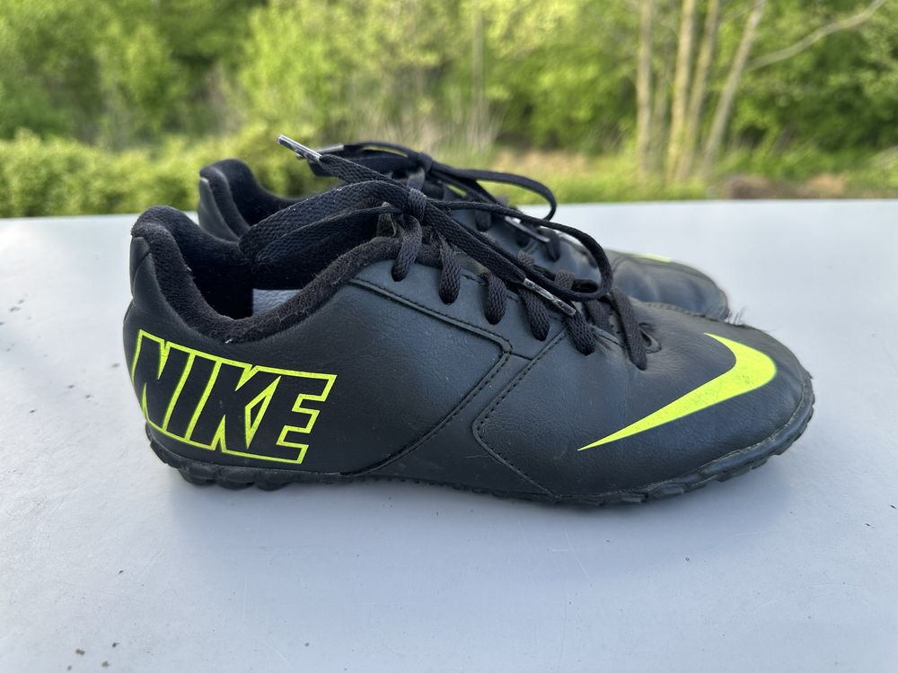 żwirówki NIKE rozm. 36