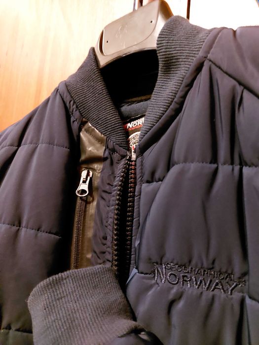Blusão Geographical Norway "Compact" — Tam. L (veste como um M).