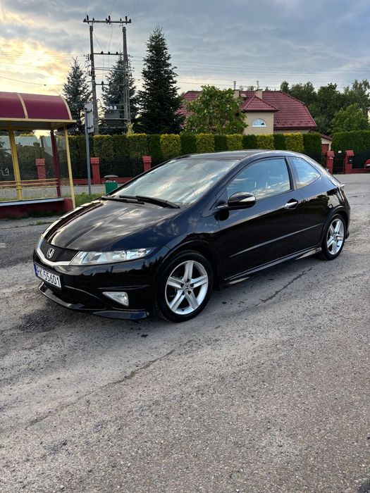Honda Civic Honda Civic VIII 3D Type S Plus 1.8 140KM