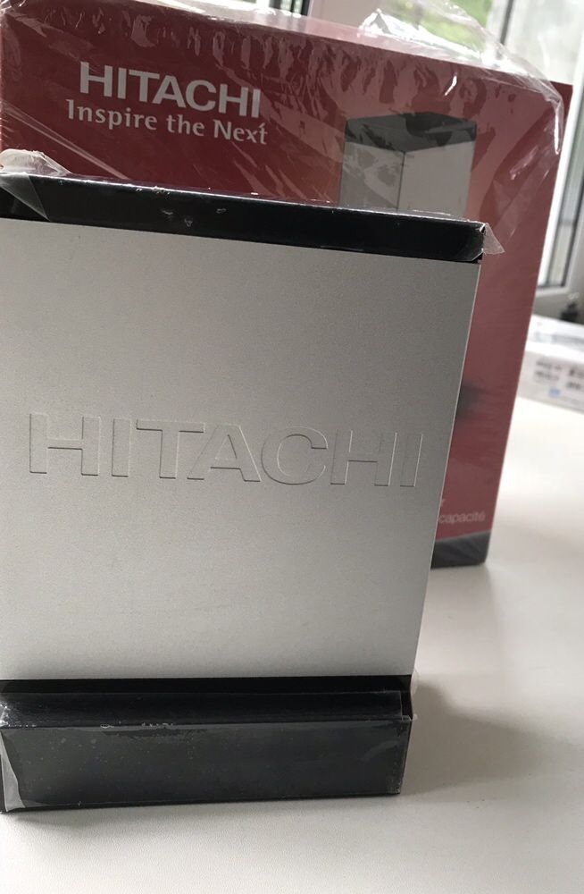 Жесткий диск Hitachi Simpledrive III HDD внешний 1 TB