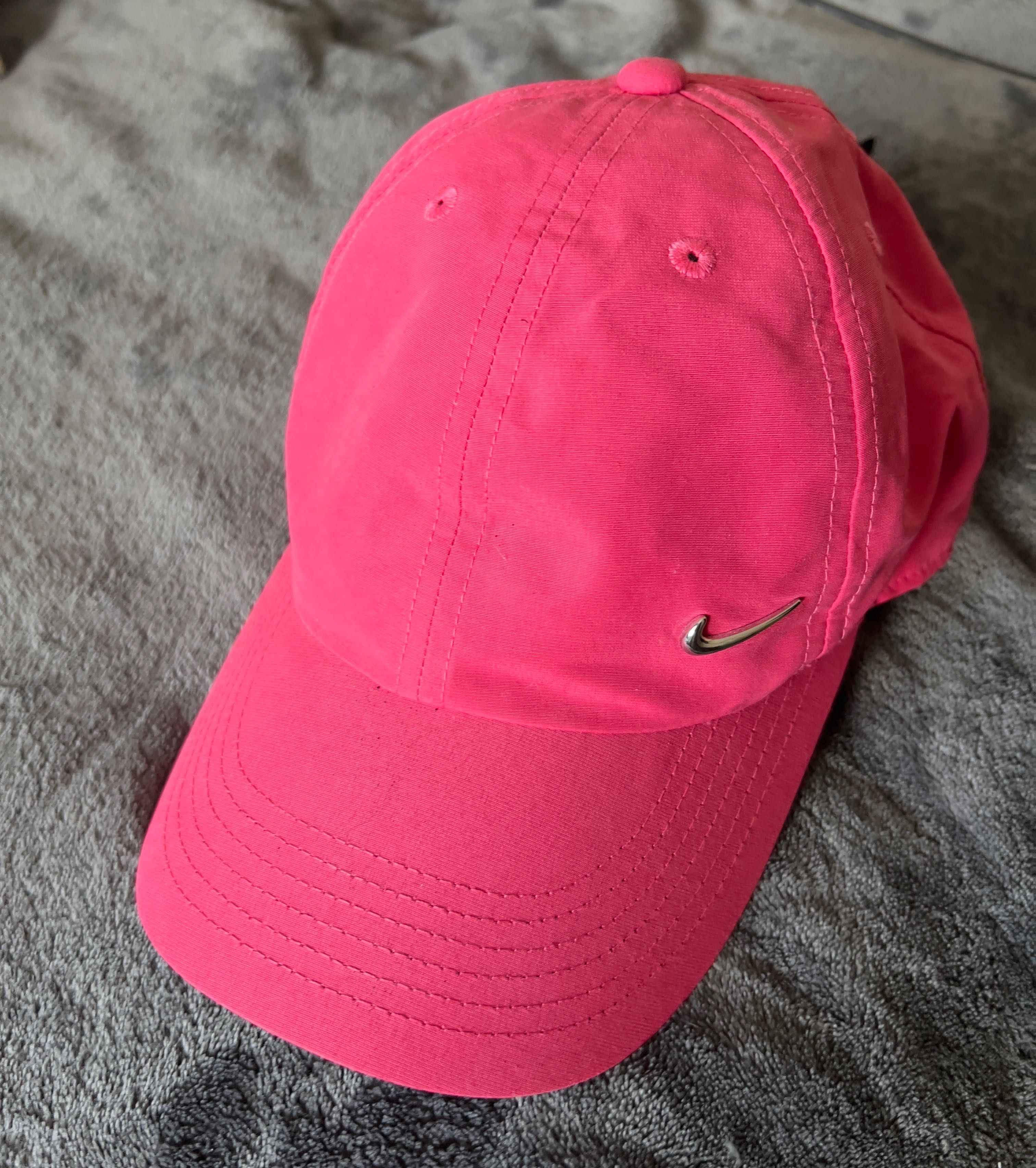 Рожева кепка nike one size (оригінал)