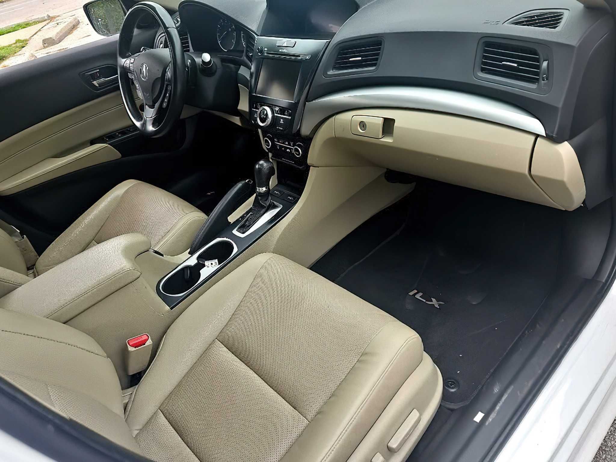 Acura ILX Technology Plus 2017
