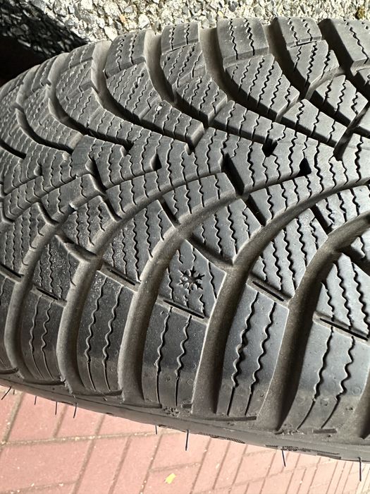 Koła 205/55/16 z oponami zimowymi Goodyear UltraGrip 9+ 5x114,3