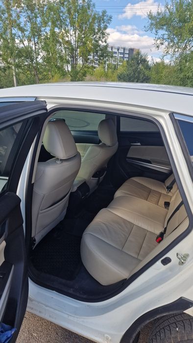 Продам власний улюблений авто Honda crosstour 2,4 в ідеальному стані