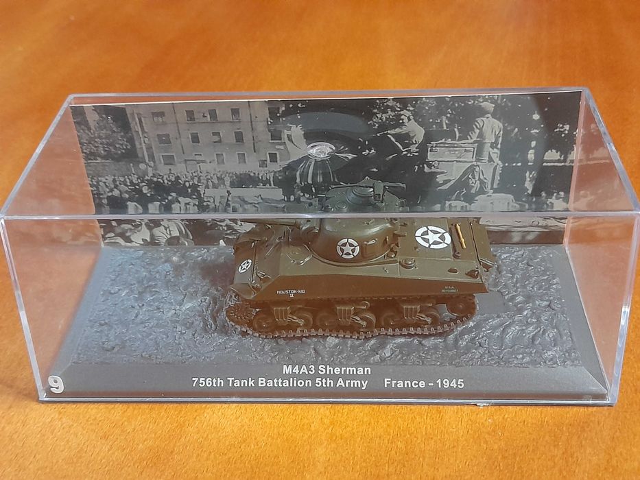 czołgi-PANZER SAMMLUNG/- nr9-M4A3 Sherman (France)-1945