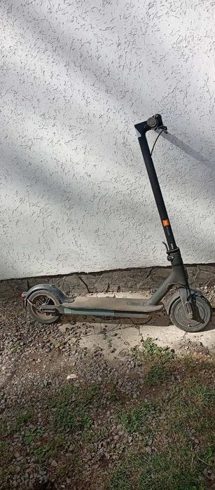 Продам самокат Xiaomi