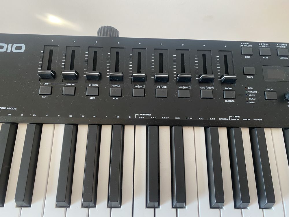 MIDI-клавіатура M-Audio Oxygen Pro 61