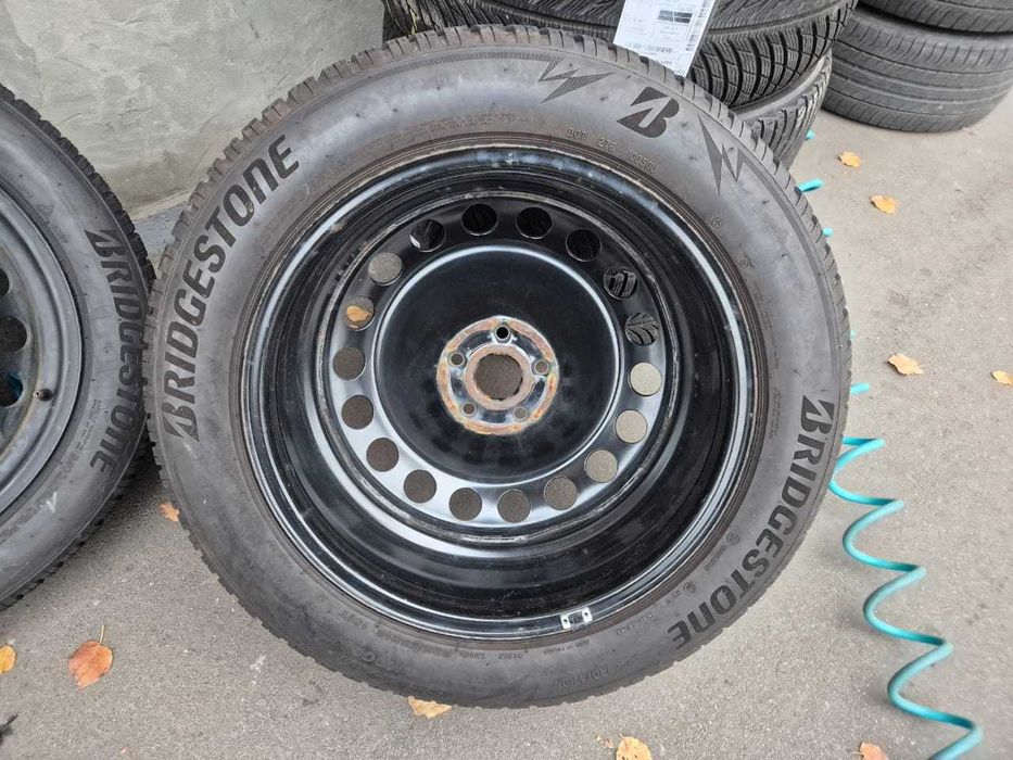 Комплект Зима Audi Q4 Q5 E-Tron VW ID4 ID5 235/55R19 Bridgestone LM005