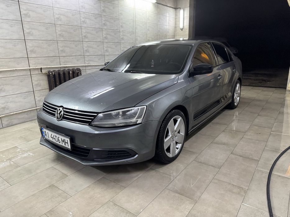 Volkswagen jetta 2.0mpi газ/бенз 2013 рік автомат
