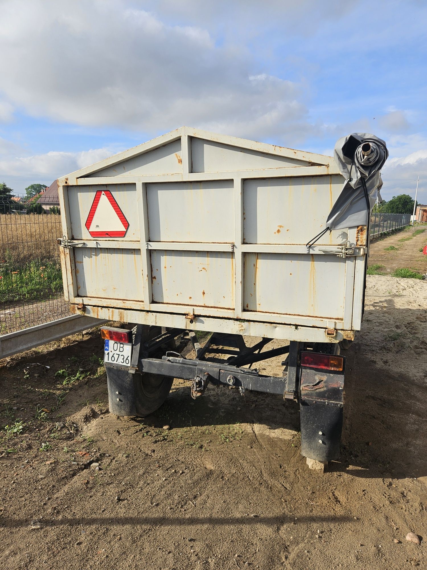 Przyczepy rolnicze D47