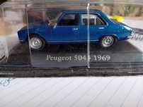 Carro miniatura 1969 Peugeot 504