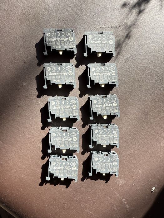 ALLEN-BRADLEY 800F-X01L 10 szt.