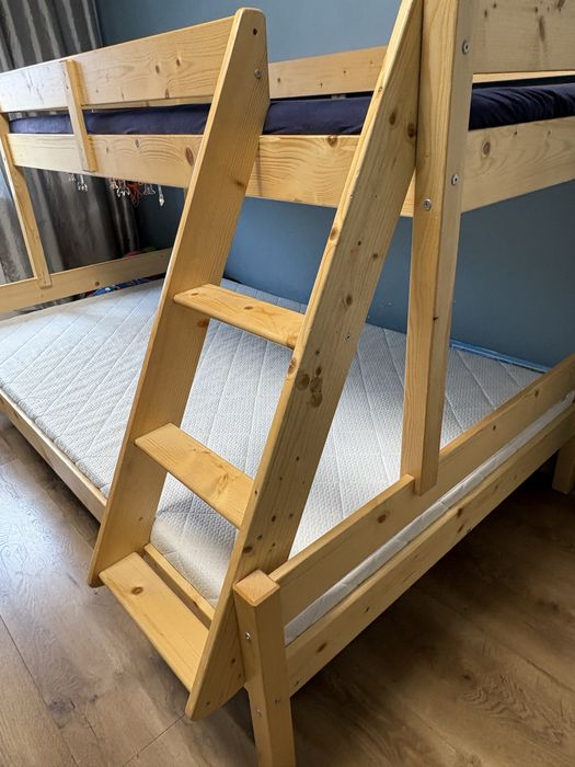 Łóżko pietrowe jysk