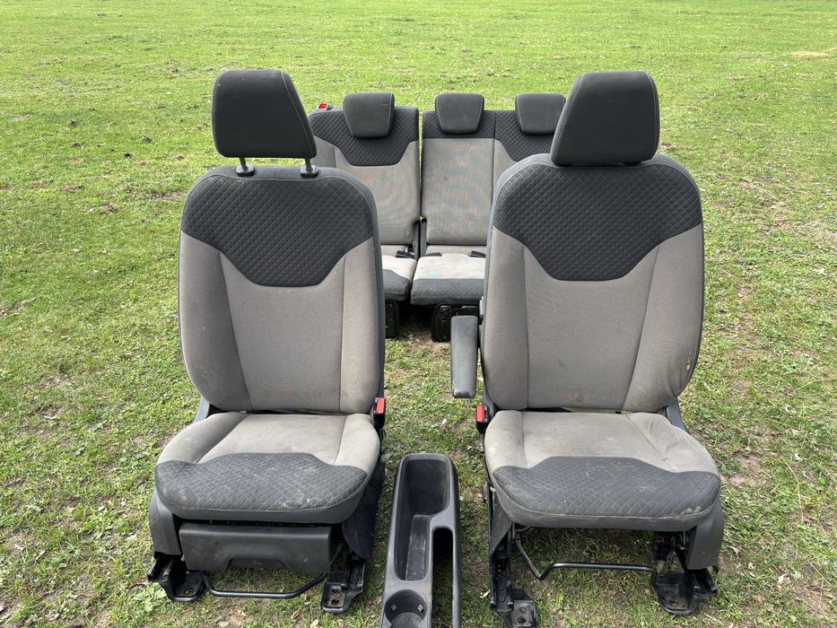 Fotele Ford Tourneo Courier (2016)