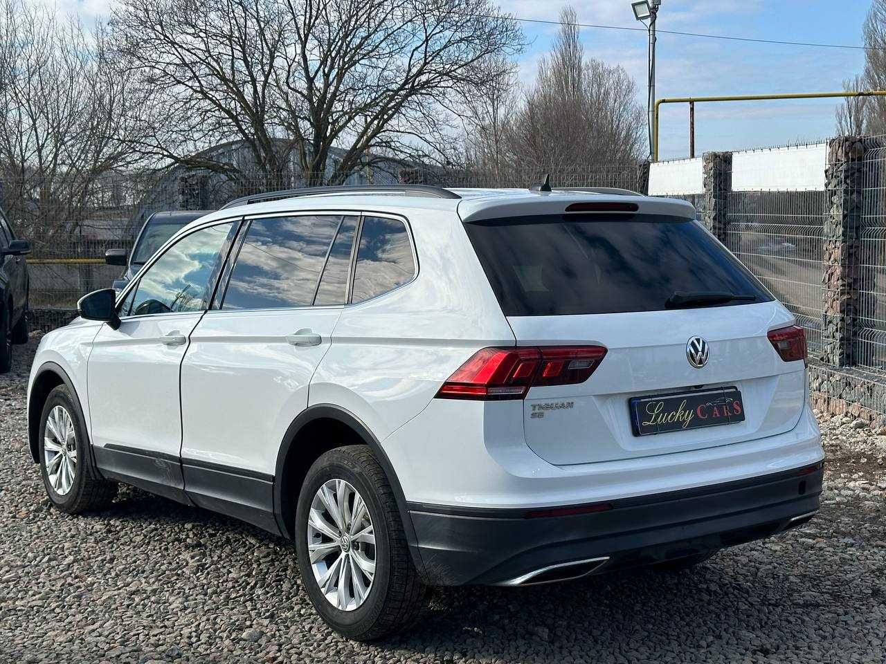 Авто Volkswagen Tiguan 2018