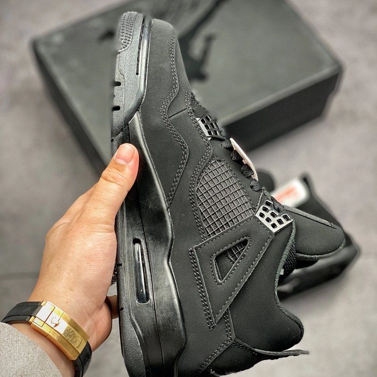 Nike Air Jordan 4 “ Black Cat”