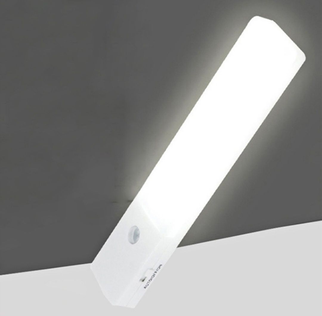 Lampa LED 2x z czujnikiem ruchu bezprzewodowa