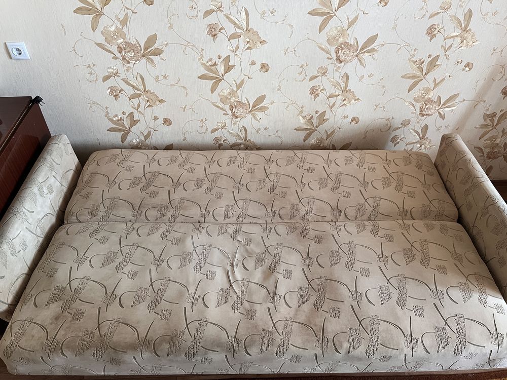 Диван крижка / самовивіз / Чернігів / ціна договірна