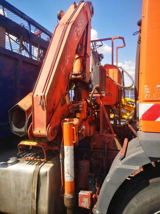 Продаж крана маніпулятора