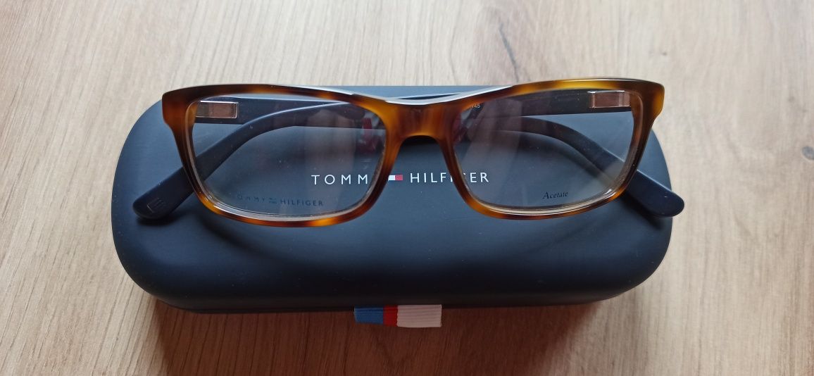 Tommy Hilfiger okulary