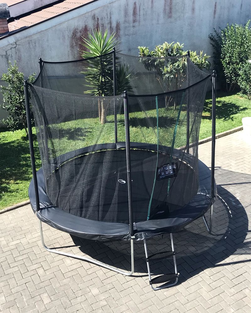 Trampolim para festas