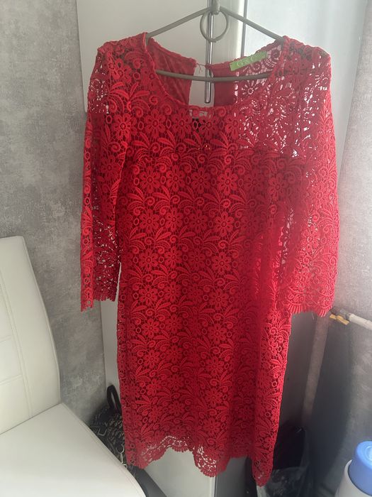 Платье кружевное