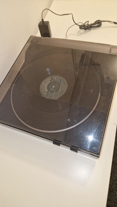 Програвач вінілу JVC AL-E11BK